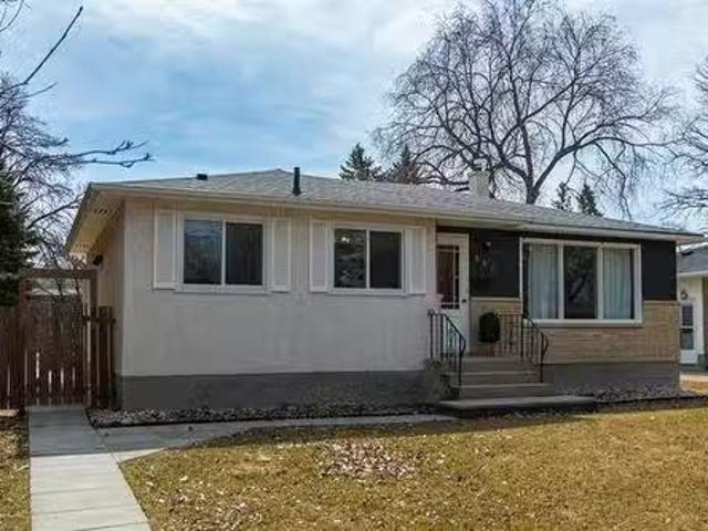 House for sale in East St. Paul, Manitoba