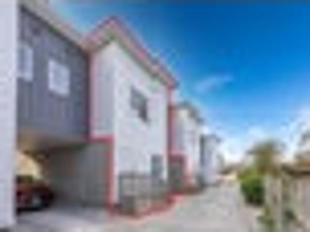 Townhouse for sale in Hamilton, Waikato