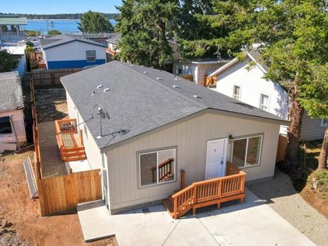 House for sale in Oregonia