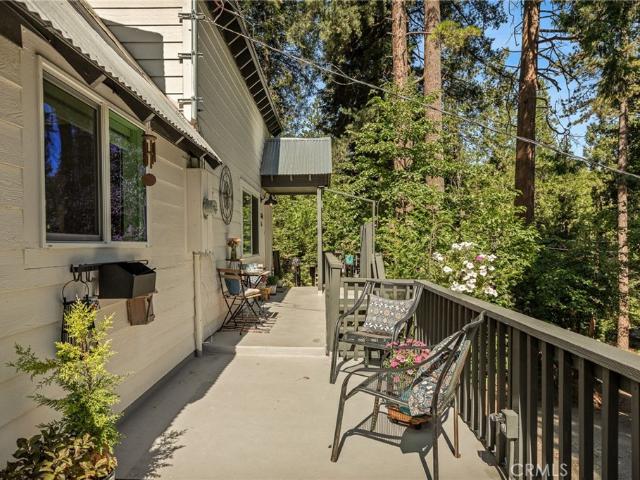 House for sale in Cedarpines Park, California