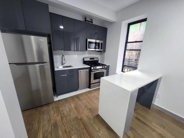 Room for rent in Arverne, New York