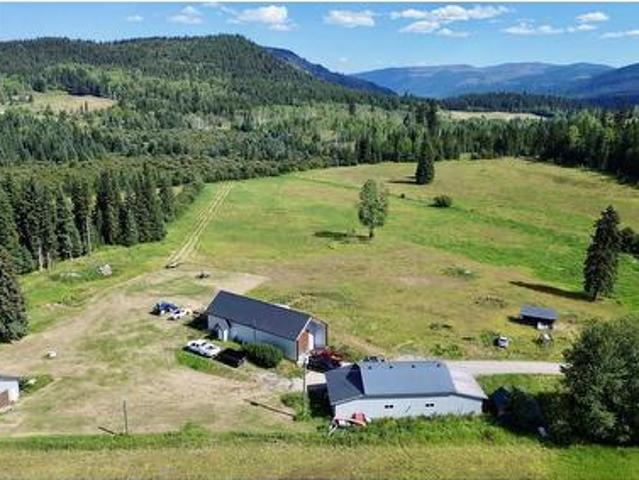 House for sale in Eagle Creek, British Columbia