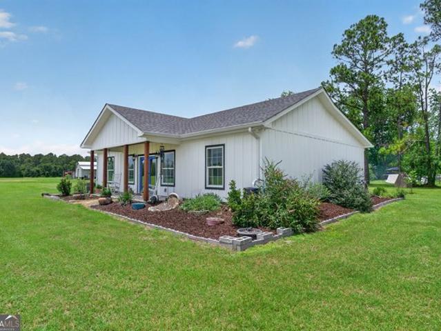 House for sale in Pierce, Georgia
