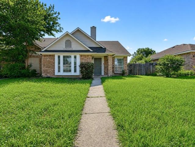 Townhouse for sale in Arlington, Texas