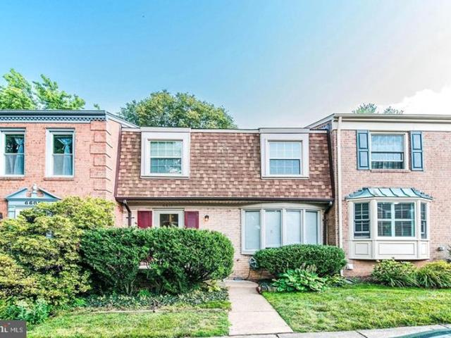 Townhouse for sale in Virginia