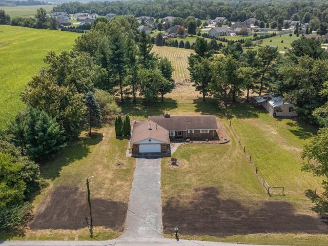 House for sale in Demotte, Indiana
