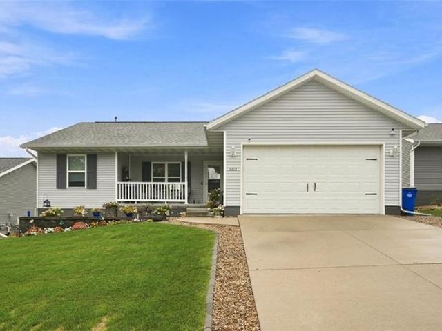 House for sale in Linn, Iowa