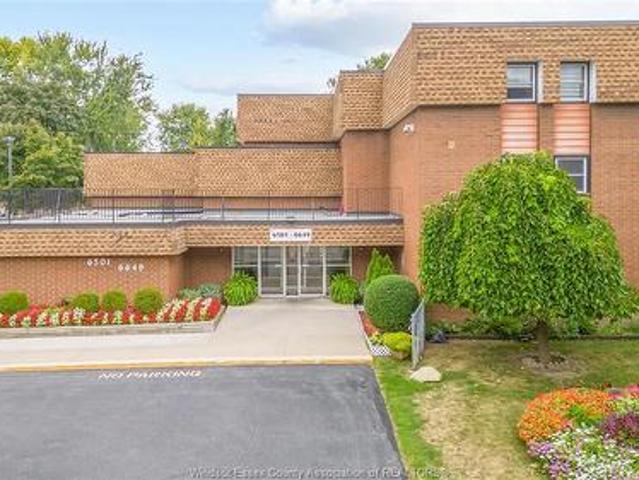 Condo for sale in Maidstone, Ontario
