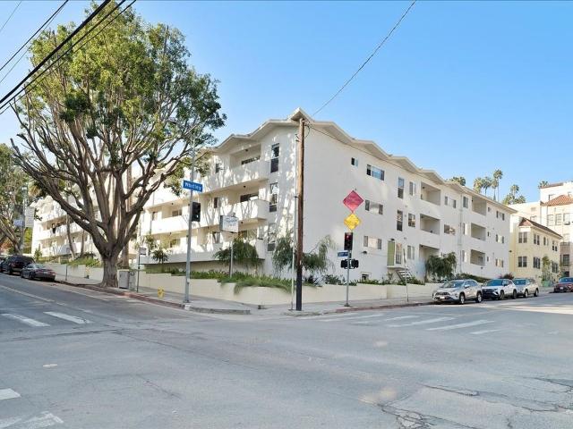 Property for rent in Canoga Park, California