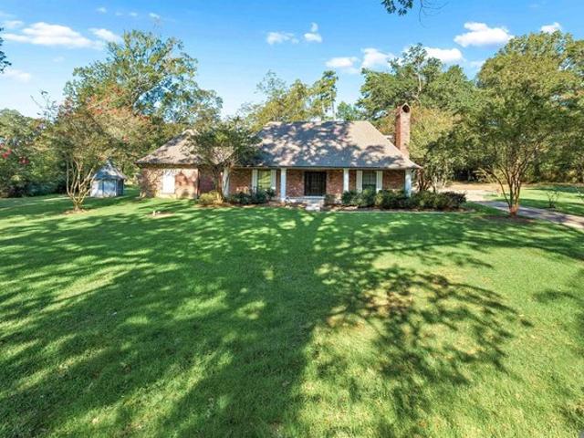 House for sale in Greenwell Springs, Louisiana