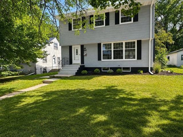 House for sale in Hennepin, Minnesota