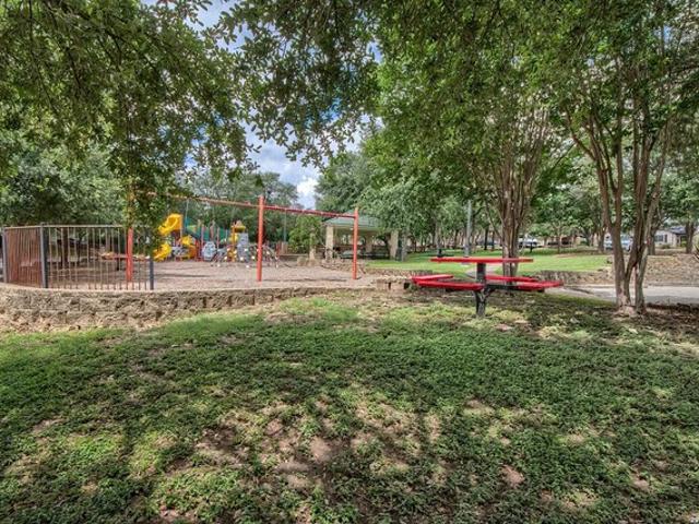 House for sale in Live Oak, Texas