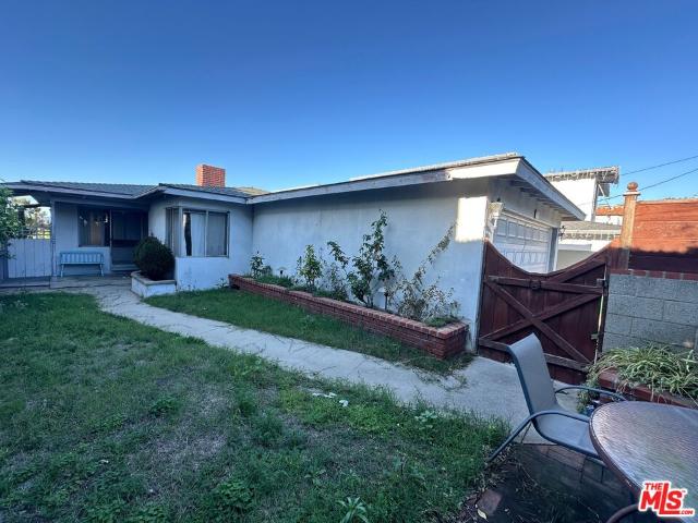 House for sale in Tree Section, Manhattan Beach