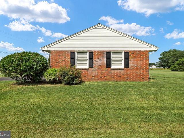 House for sale in New Oxford