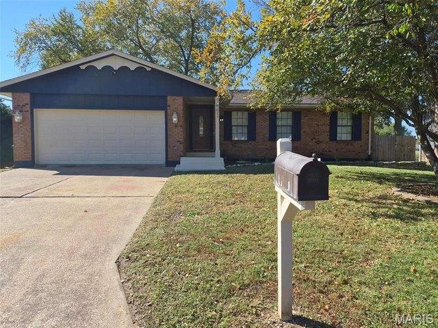 House for sale in Dupo, Saint Clair County