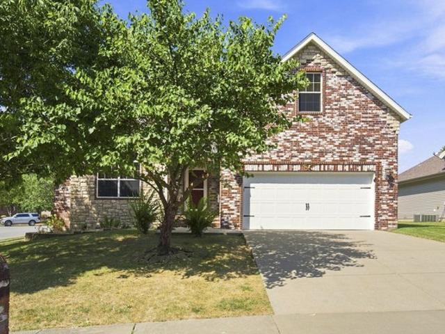 House for sale in Nixa, Missouri