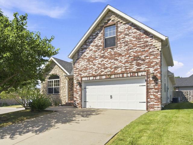 House for sale in Nixa, Missouri