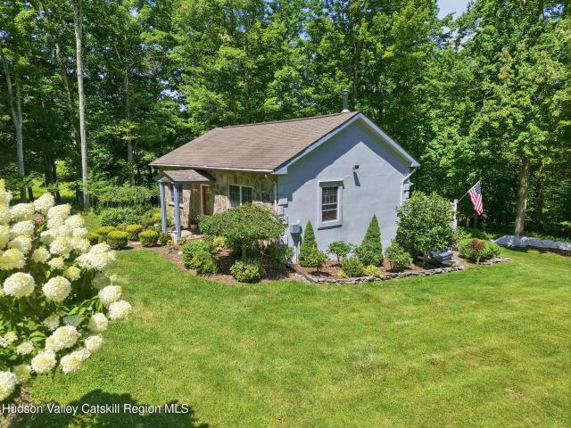 House for sale in Accord, New York