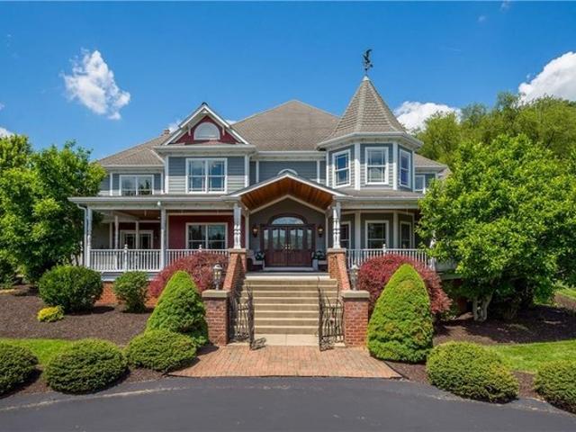 House for sale in Canonsburg, Pennsylvania