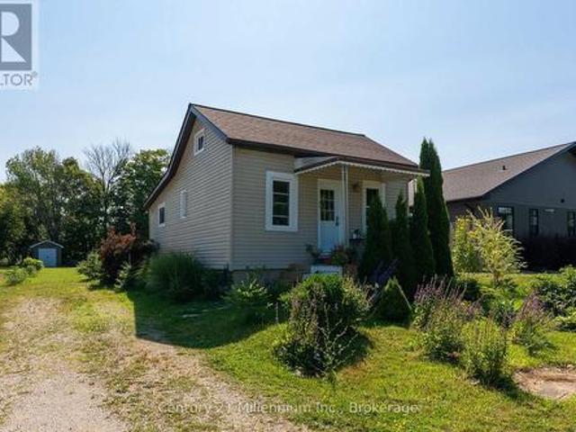 House for sale in Wiarton, Ontario