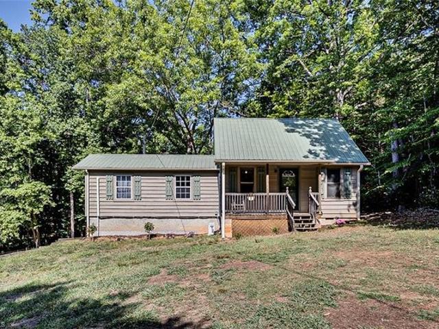 House for sale in Seagrove, North Carolina