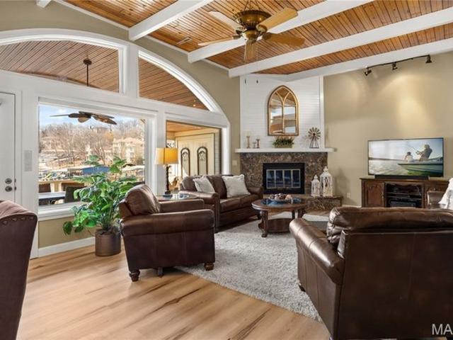 Townhouse for sale in Osage Beach, Missouri