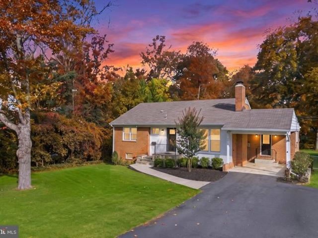House for sale in Falls Church, Virginia