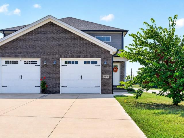 House for sale in Bowling Green, Kentucky