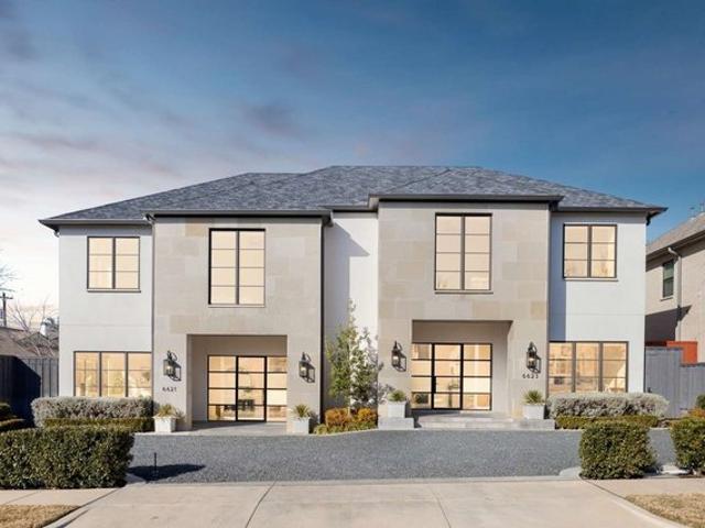 Townhouse for sale in Dallas, Texas