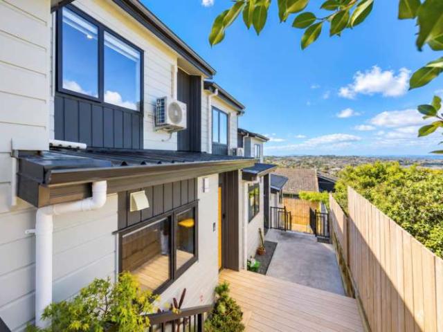 Townhouse for sale in Wairau Valley, Oroua County