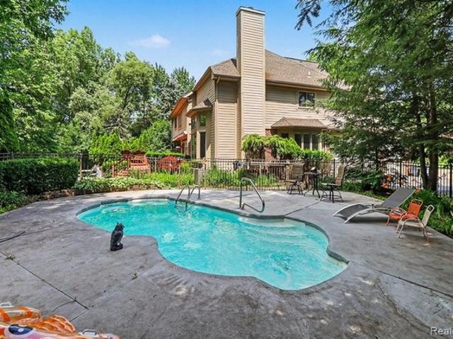 House for sale in West Bloomfield, Michigan
