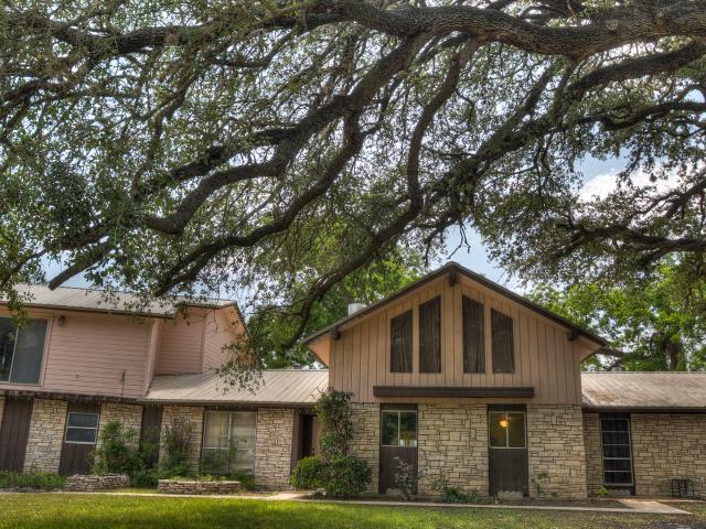 House for sale in Leakey, Texas