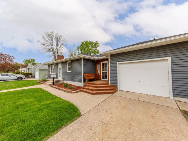 House for sale in Hennepin, Minnesota