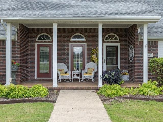 House for sale in Ark