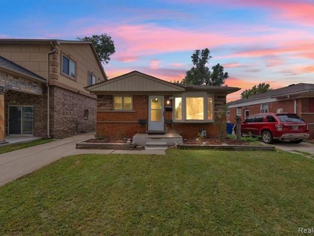 House for sale in Dearborn Heights, Michigan