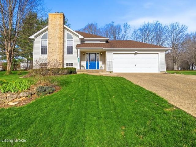 House for sale in Pewee Valley, Kentucky
