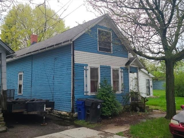 House for sale in North Broadway, Cleveland