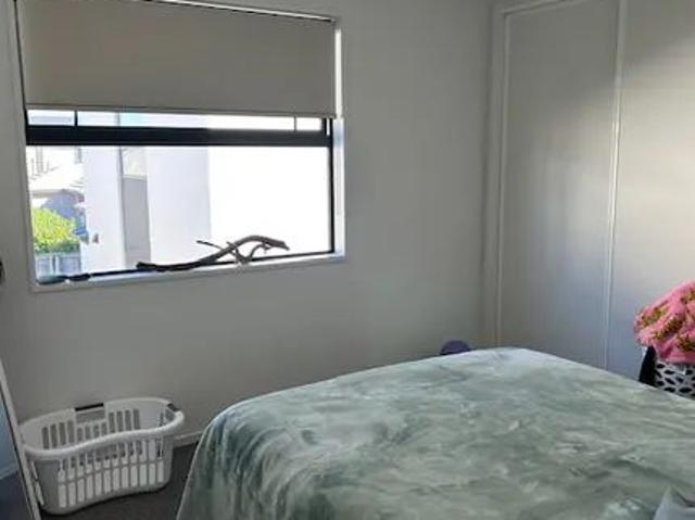 Townhouse for rent in Heathcote, Canterbury