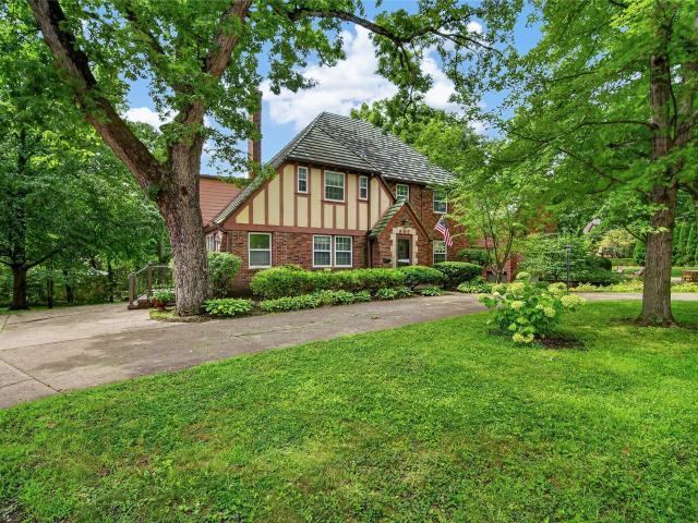 House for sale in Des Moines, Iowa