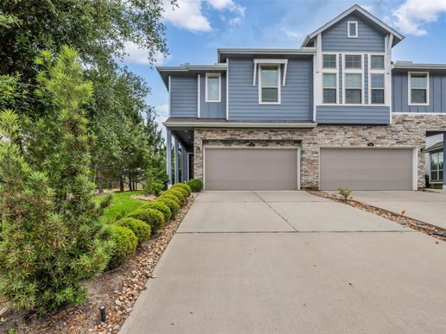 Townhouse for sale in Conroe, Texas