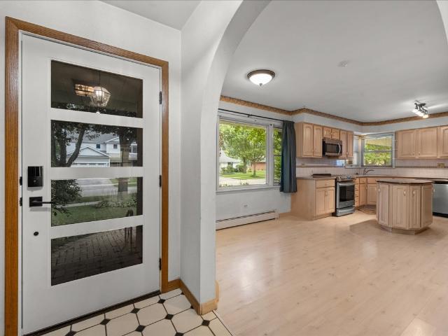 Property for rent in Lake Bluff, Illinois