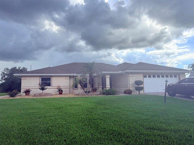 House for sale in Leesburg, Lake County