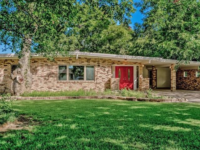 House for sale in Jefferson, Texas