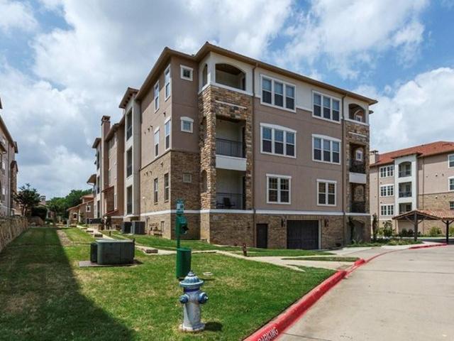 Condo for sale in Irving, Texas