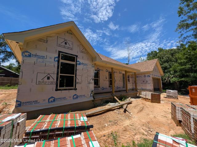 House for sale in Diamondhead, Mississippi