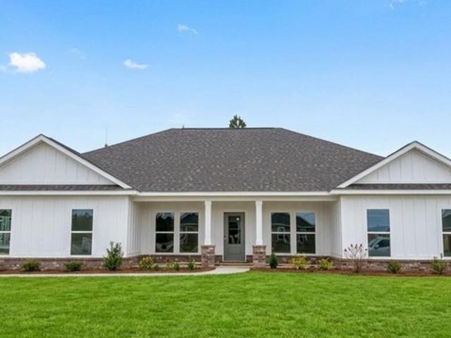 House for sale in Ocean Springs, Mississippi
