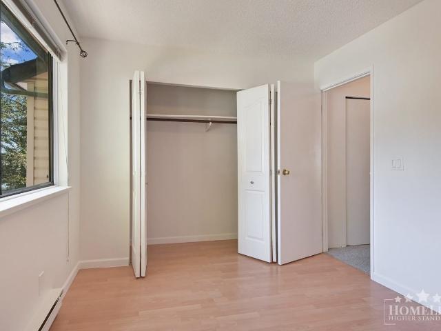 Apartment for rent in Surrey, British Columbia