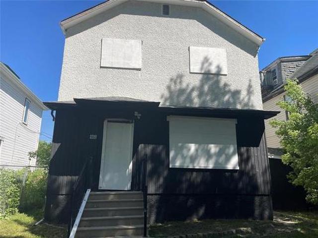 Condo for sale in Daniel McIntyre, Winnipeg
