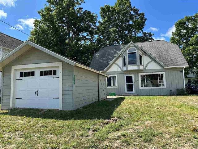 House for sale in Harbor Springs, Emmet County