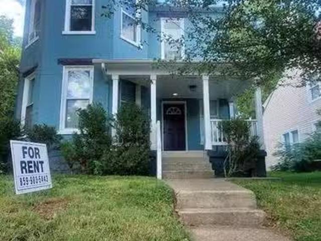 Condo for sale in Lexington